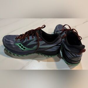 Saucony Women’s Peregrine 4 Gray and Green Trail Running Shoes